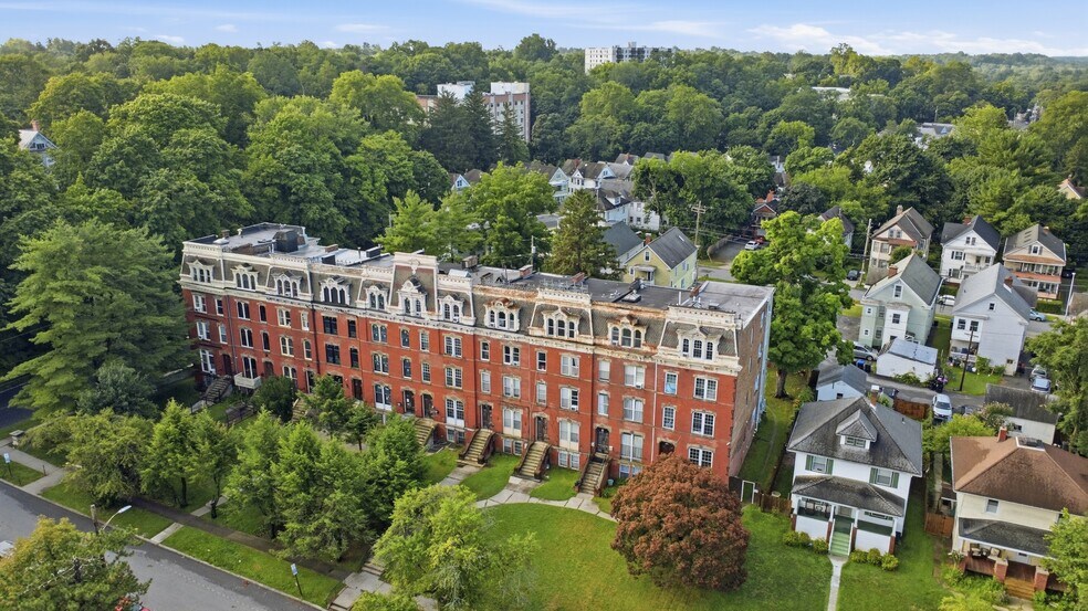 More Photos Of 10 Eastman Ter, Poughkeepsie Apartments For Sale