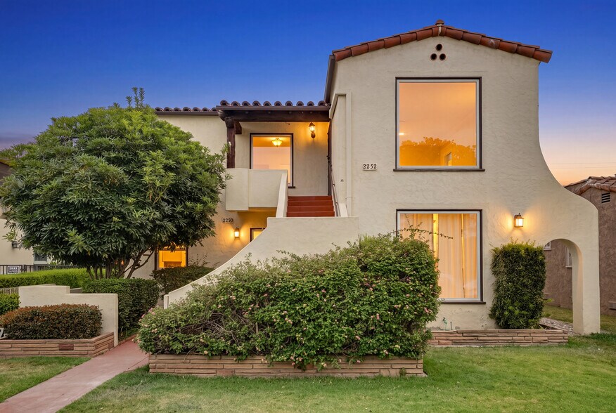 Primary Photo Of 2250 Magnolia Ave, Long Beach Multifamily For Sale