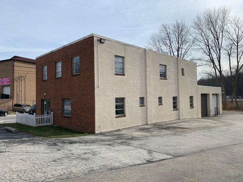 More Photos Of , Broomall Flex For Sale