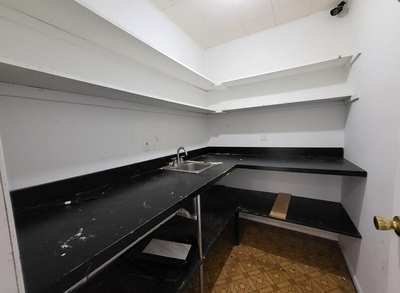 More Photos Of 790 E Route 211, Middletown Office For Lease