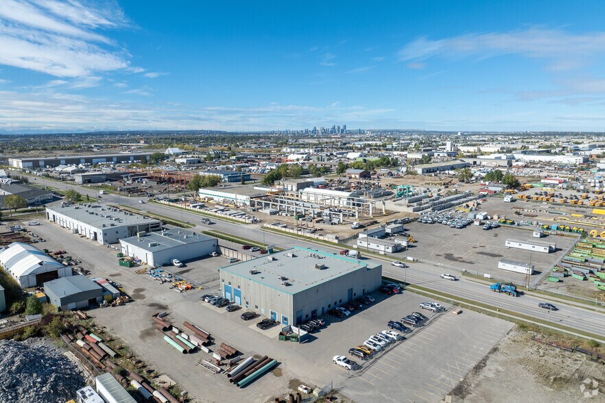 More Photos Of 4839 90th Ave SE, Calgary Warehouse For Lease