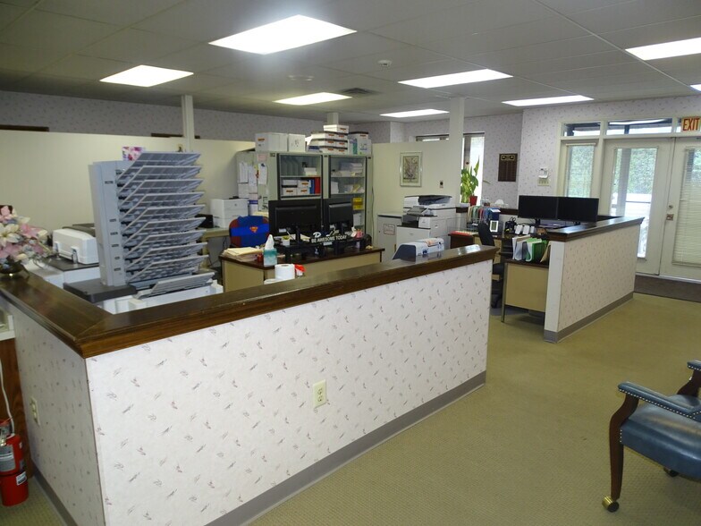 More Photos Of 735 Street Rd, Southampton Medical For Lease