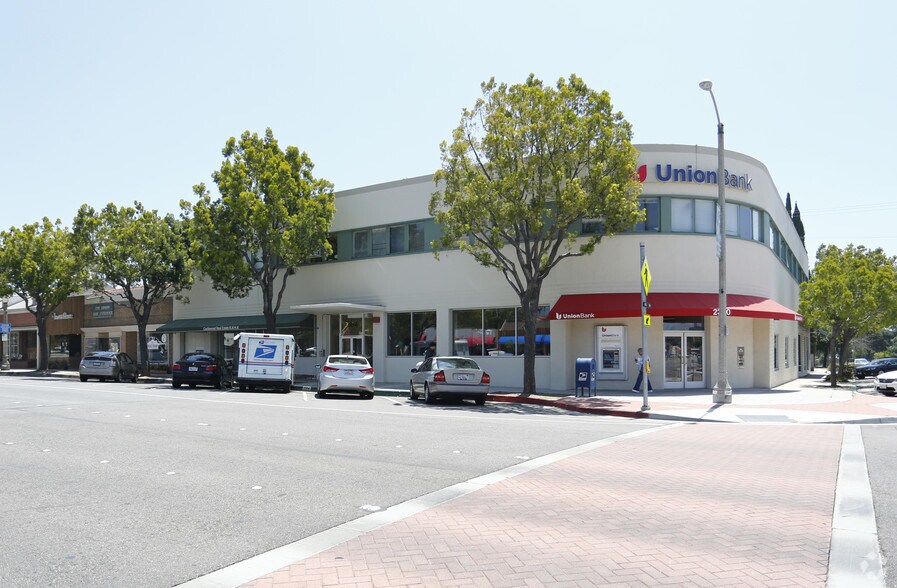 Primary Photo Of 2300-2316 Huntington Dr, San Marino Loft Creative Space For Lease
