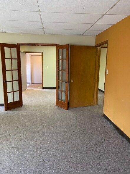 More Photos Of 6055 Lehman Dr, Colorado Springs Office For Lease