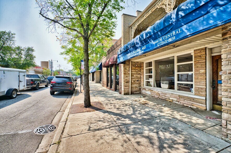 More Photos Of 6444 N Central Ave, Chicago Office For Sale