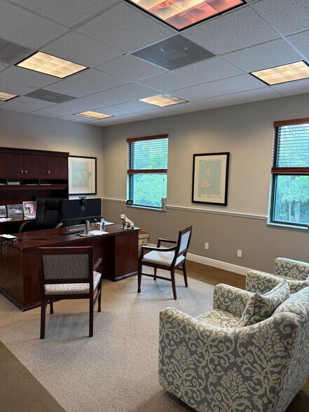 More Photos Of 9696 Bonita Beach Rd, Bonita Springs Office For Lease