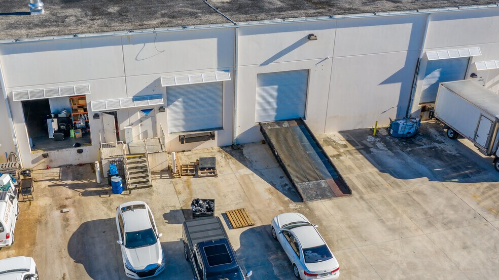 More Photos Of 679 NW Enterprise Dr, Port Saint Lucie Light Distribution For Sale