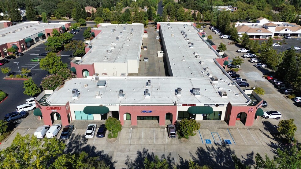 More Photos Of 8303-8331 Sierra College Blvd, Roseville Light Distribution For Lease