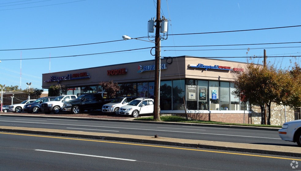 More Photos Of 10915 Georgia Ave, Silver Spring Auto Dealership For Lease