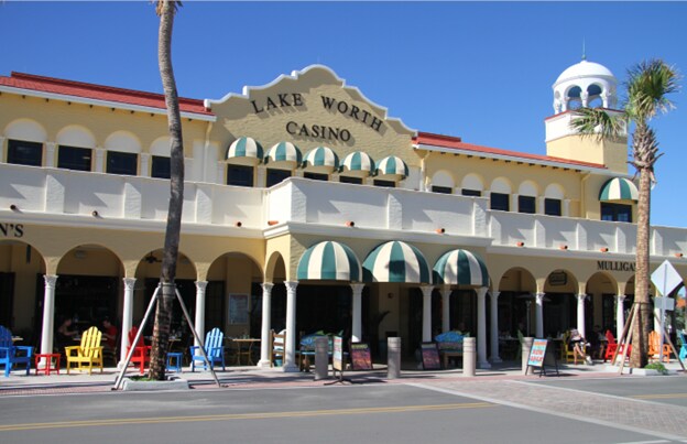 Primary Photo Of 10 S Ocean Blvd, Lake Worth Beach Storefront For Lease