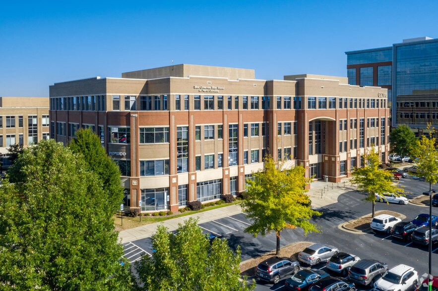 More Photos Of 3530 Toringdon Way, Charlotte Office For Lease