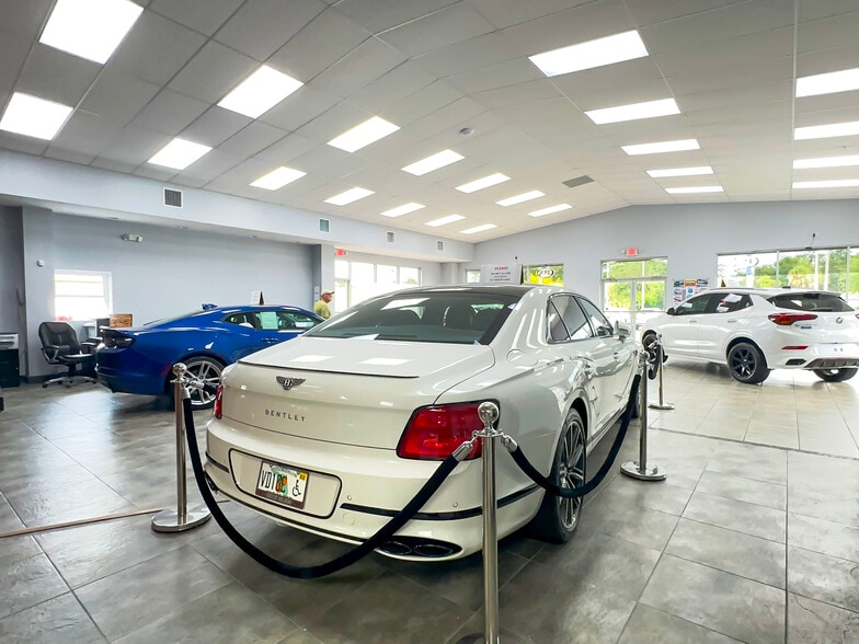 More Photos Of 875 N Cocoa Blvd, Cocoa Auto Dealership For Sale