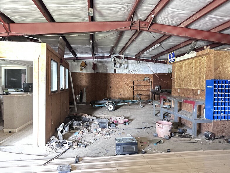 More Photos Of 2096 FM 21, Pittsburg Warehouse For Sale