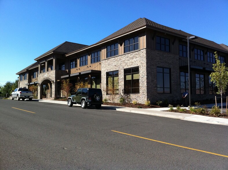 Primary Photo Of 1935 E 19th St, The Dalles Medical For Lease