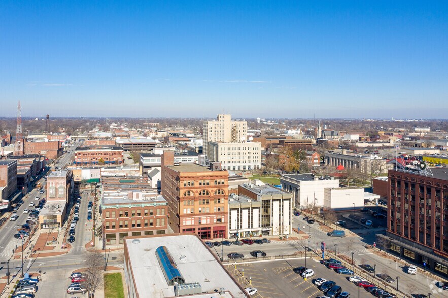 More Photos Of 160 E Main St, Decatur Office For Lease