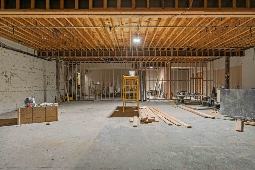 More Photos Of 13311 Sherman Way, North Hollywood Warehouse For Sale