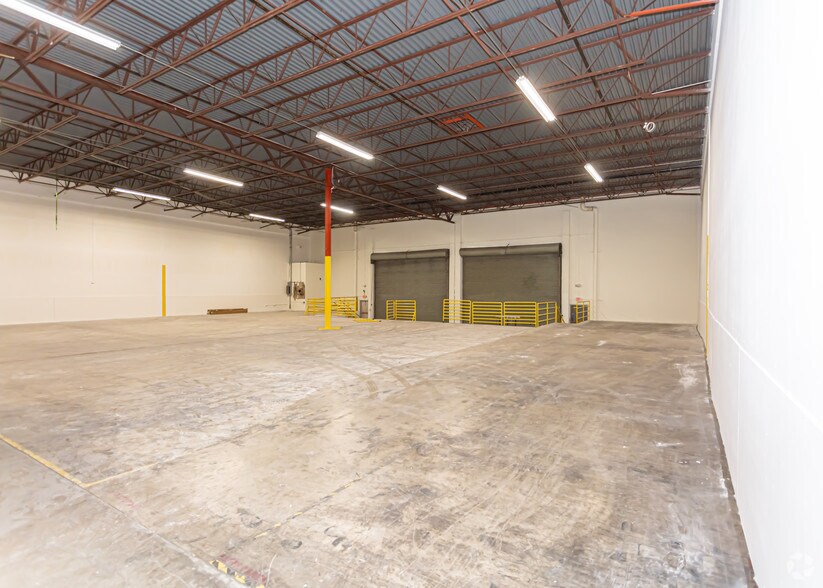 More Photos Of 7501-7521 NW 52nd St, Miami Unknown For Lease