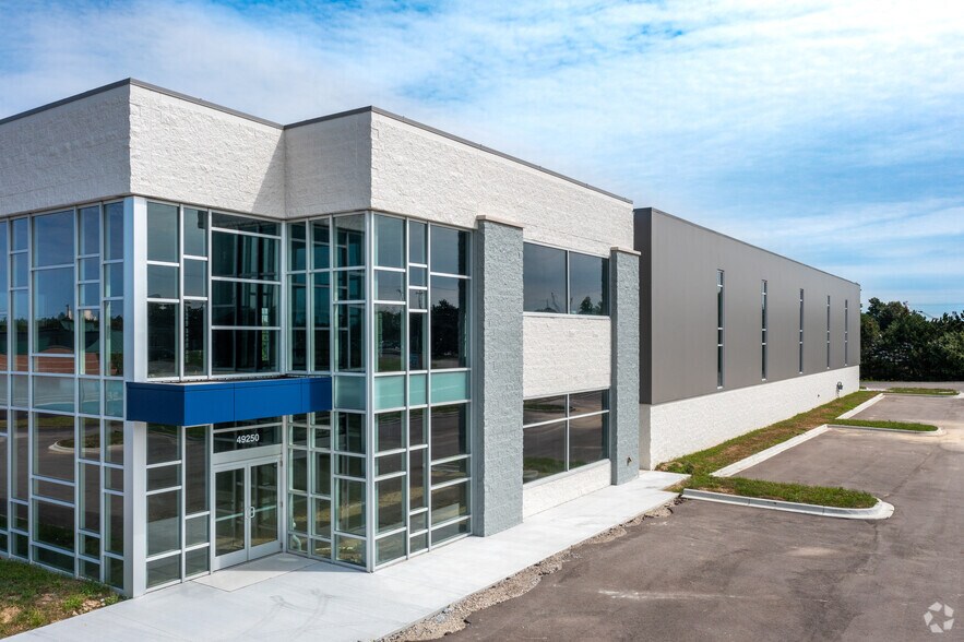 More Photos Of 49250 West Rd, Wixom Showroom For Lease