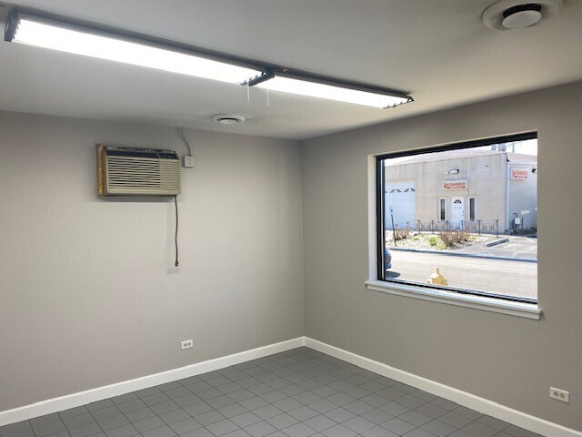 More Photos Of 119 N 10th Ave, Melrose Park Warehouse For Lease