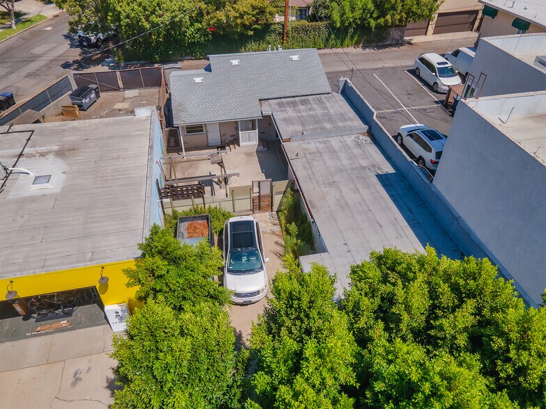 More Photos Of 1817 W Burbank Blvd, Burbank Daycare Center For Sale