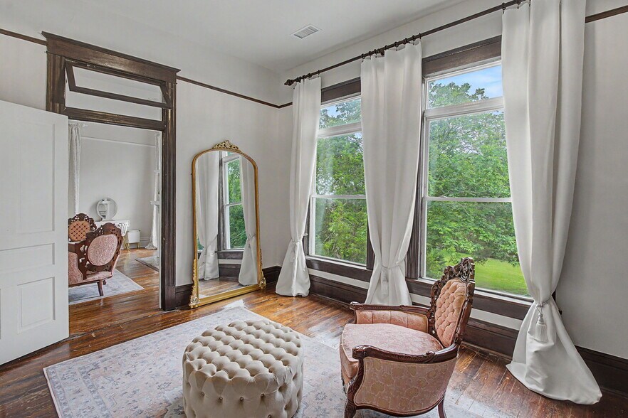 More Photos Of 118 Hwy 309 S, Byhalia Lodge Meeting Hall For Sale