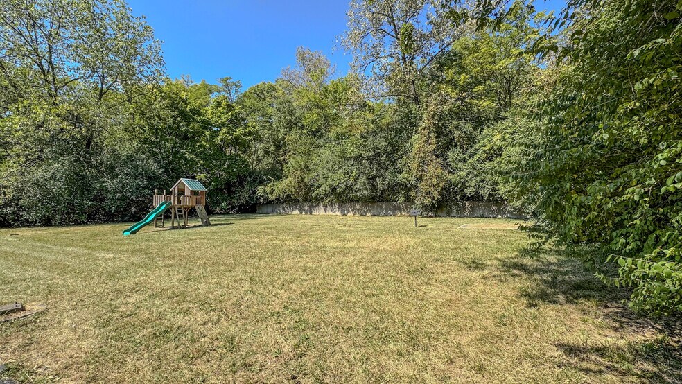 More Photos Of 5459-5473 Kirby Ave, Cincinnati Apartments For Sale