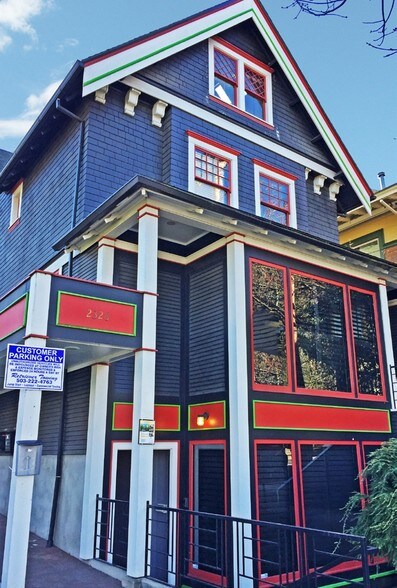 Primary Photo Of 2326-2330 NW Everett St, Portland Office For Lease