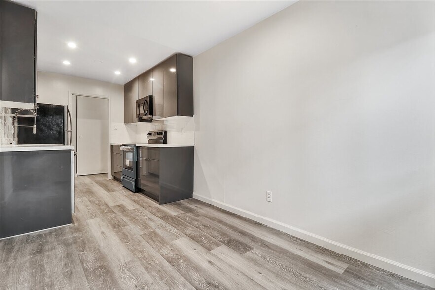 More Photos Of 630 Masonic Way, Belmont Apartments For Sale