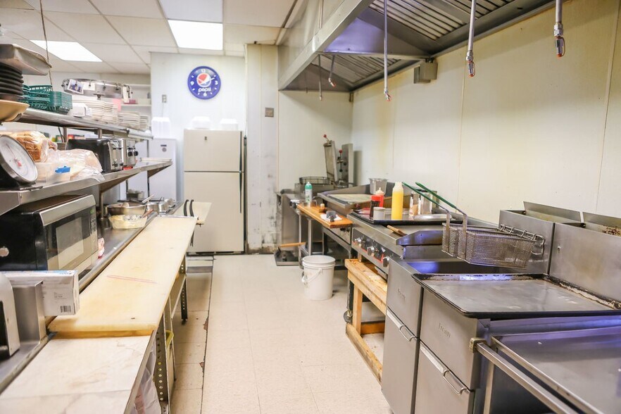 More Photos Of 616 Main St, Norway Restaurant For Sale