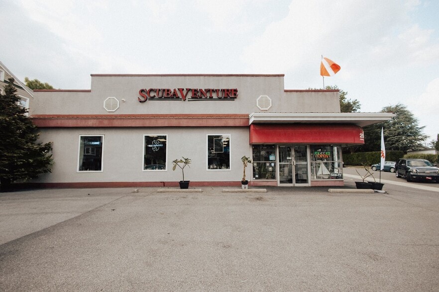 More Photos Of 2501 Penn Ave, West Lawn Storefront Retail Office For Sale