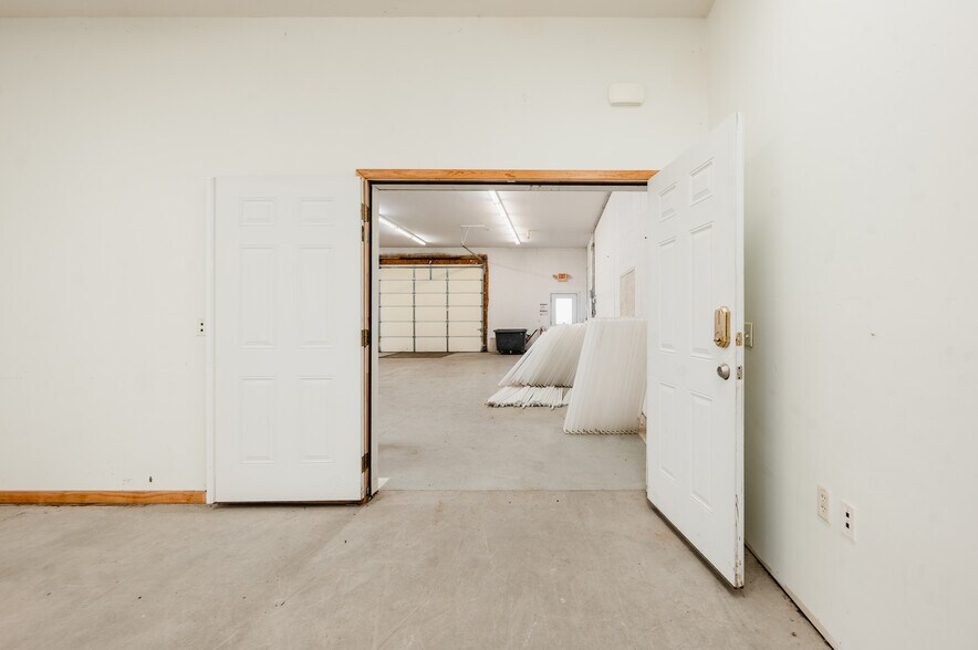 More Photos Of 373 280th St, Osceola Industrial For Lease