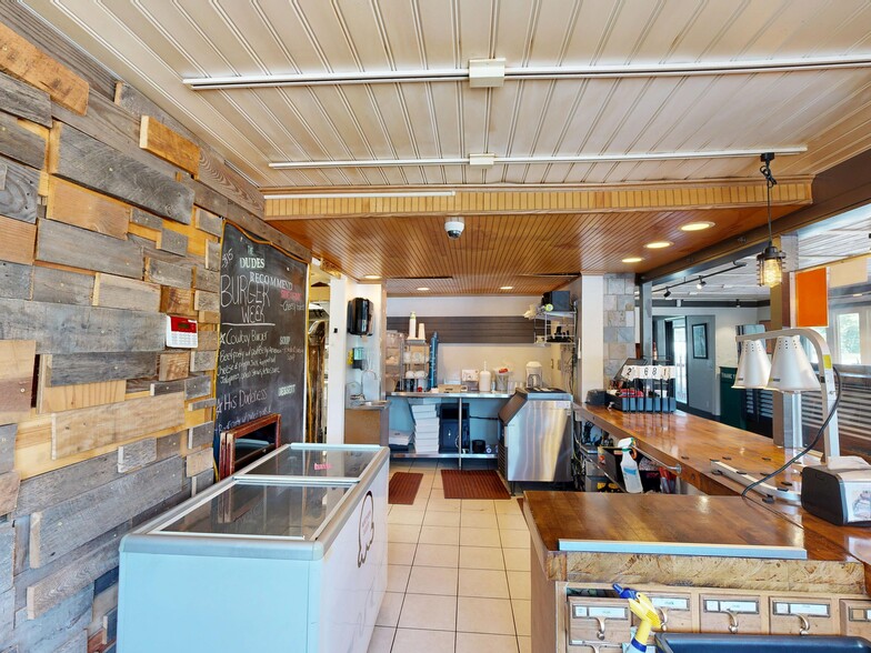 More Photos Of 6990 W Lake Rd, Fairview Restaurant For Sale