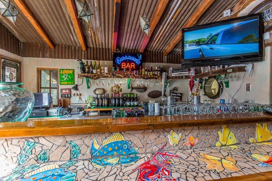 More Photos Of 1105 N Topanga Canyon Blvd, Topanga Restaurant For Sale