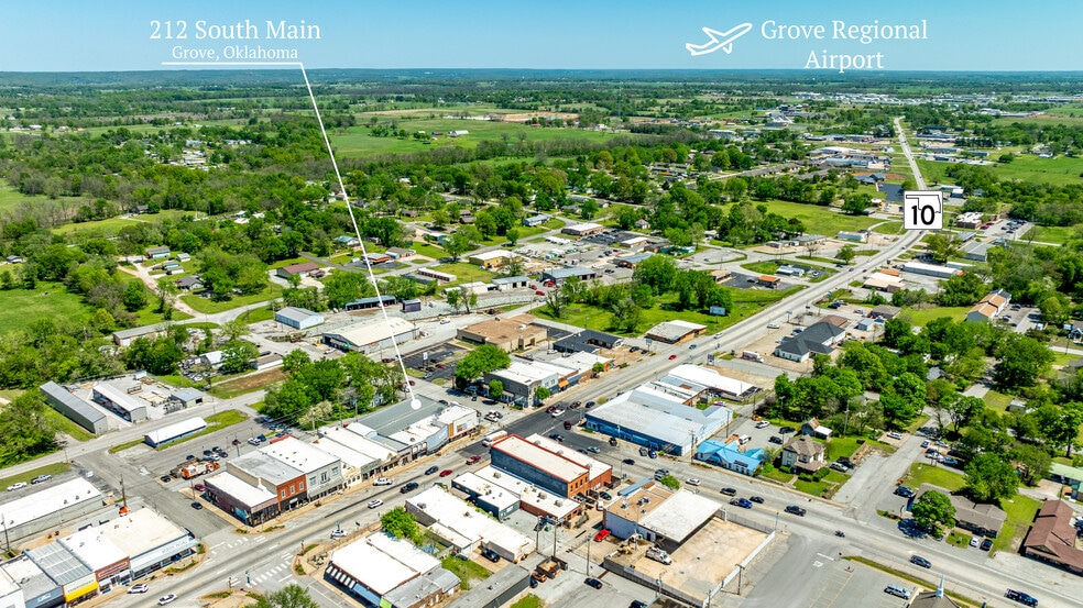 More Photos Of 212 S Main St, Grove Office For Sale