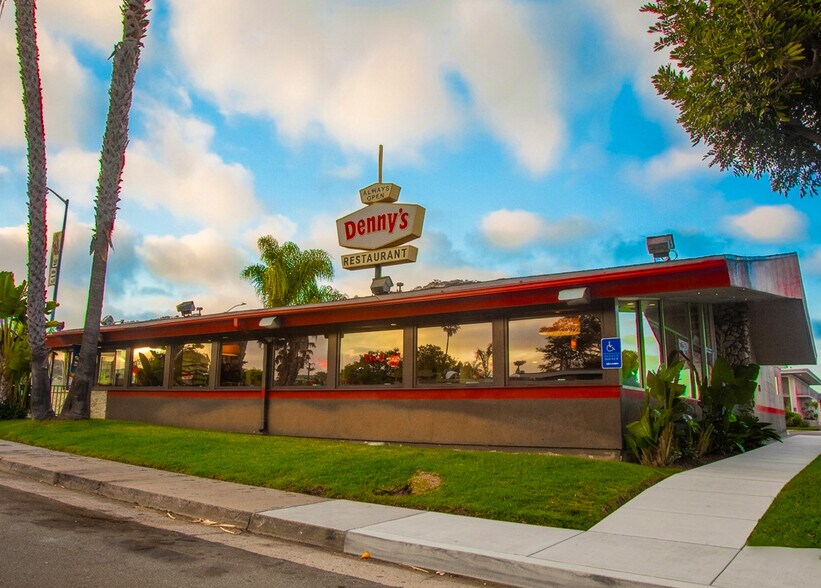 More Photos Of 1601 Rosecrans St, San Diego Restaurant For Lease