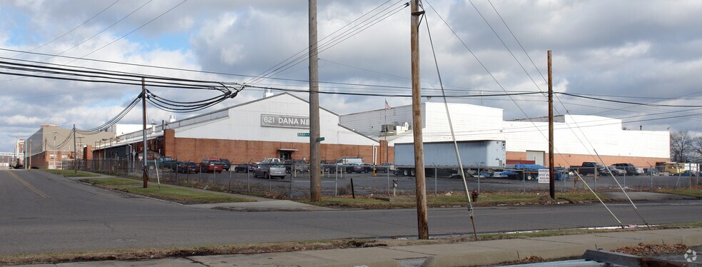 More Photos Of 621 Dana St NE, Warren Manufacturing For Lease