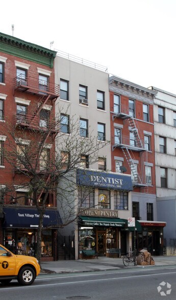 More Photos Of 184 2nd Ave, New York Apartments For Lease