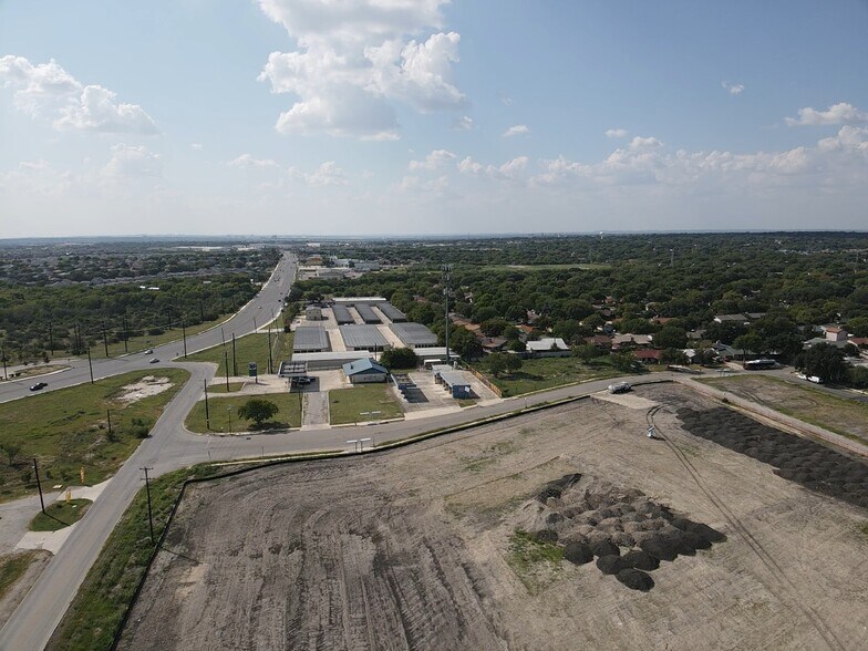 Primary Photo Of 7407 Glen Mont Dr, San Antonio Freestanding For Lease