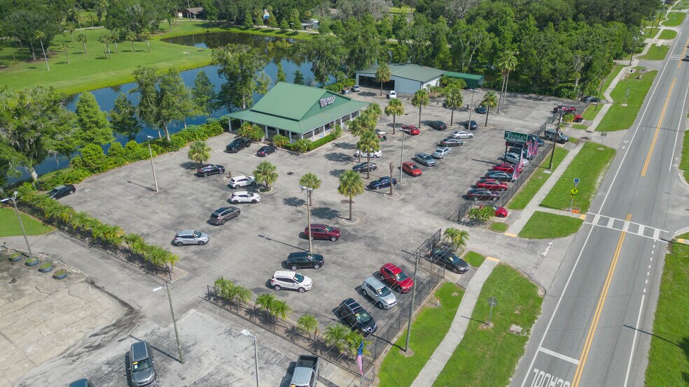 More Photos Of 13815 21st St, Dade City Auto Dealership For Sale