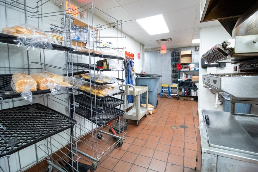 More Photos Of 504 W Vine St, Kissimmee Restaurant For Sale