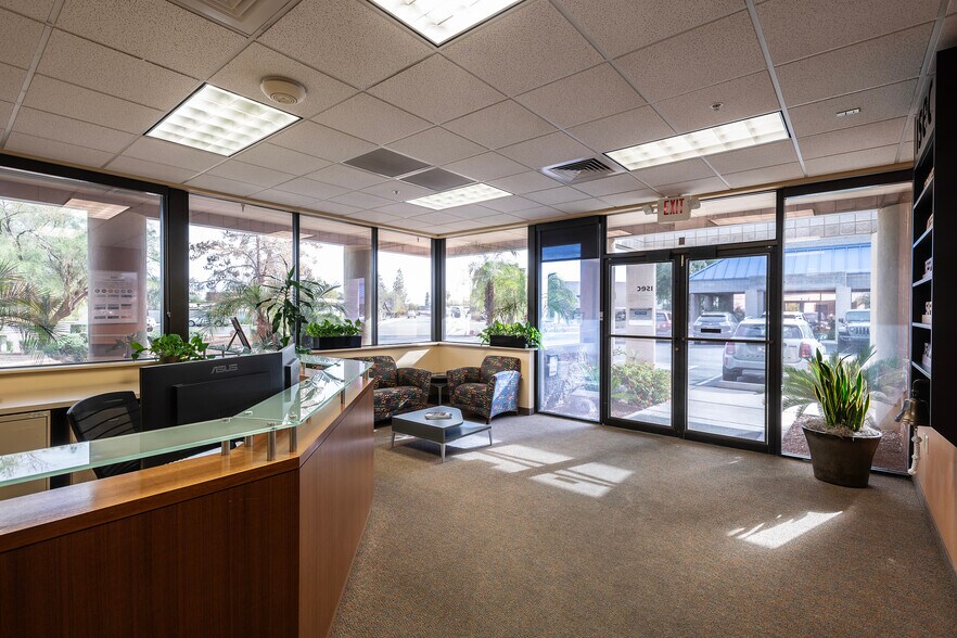 More Photos Of 828 E Isabella Ave, Mesa Warehouse For Sale