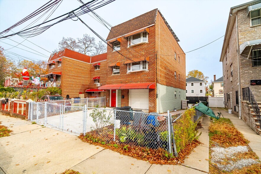 More Photos Of 458 Swinton Ave, Bronx Apartments For Sale