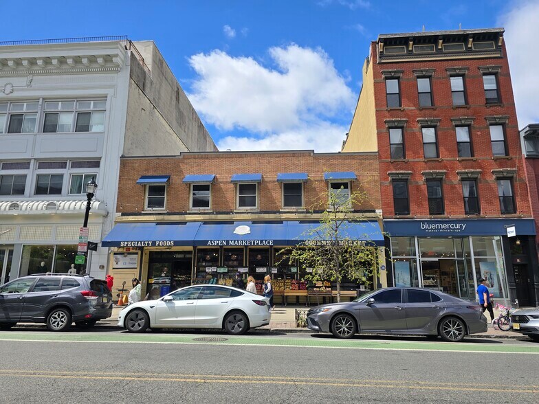 More Photos Of 226-228 Washington St, Hoboken Storefront For Sale