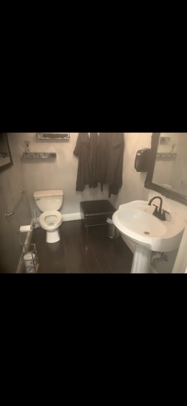 More Photos Of 2405 Hamburg Tpke, Wayne Storefront Retail Office For Lease