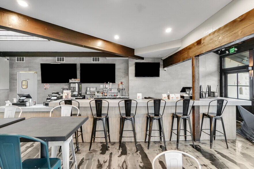 More Photos Of 1925 S El Camino Real, San Clemente Restaurant For Sale