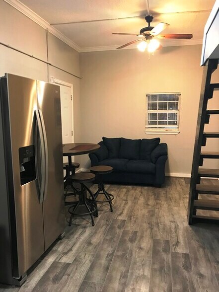 More Photos Of 3522 Sampson St, Houston Apartments For Sale