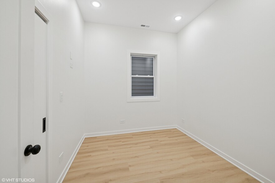 More Photos Of 3616 W Polk St, Chicago Apartments For Sale