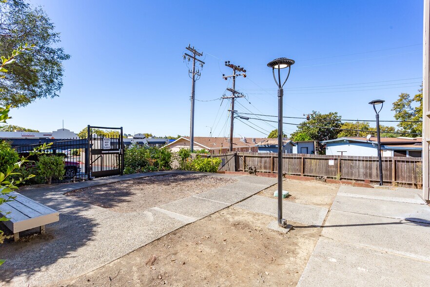 More Photos Of 201 Avian Dr, Vallejo Apartments For Sale