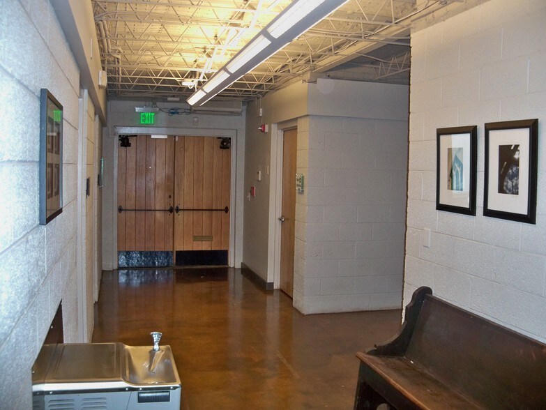 More Photos Of 314 Lloyd St, Greenville Office For Sale