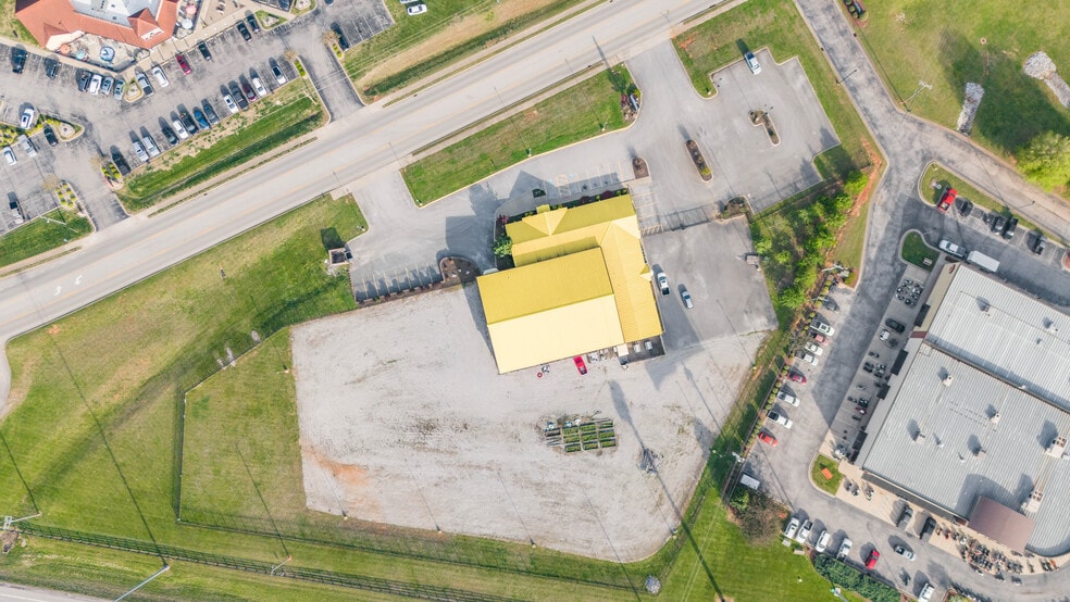 More Photos Of 255 Cumberland Trace Rd, Bowling Green Flex For Lease